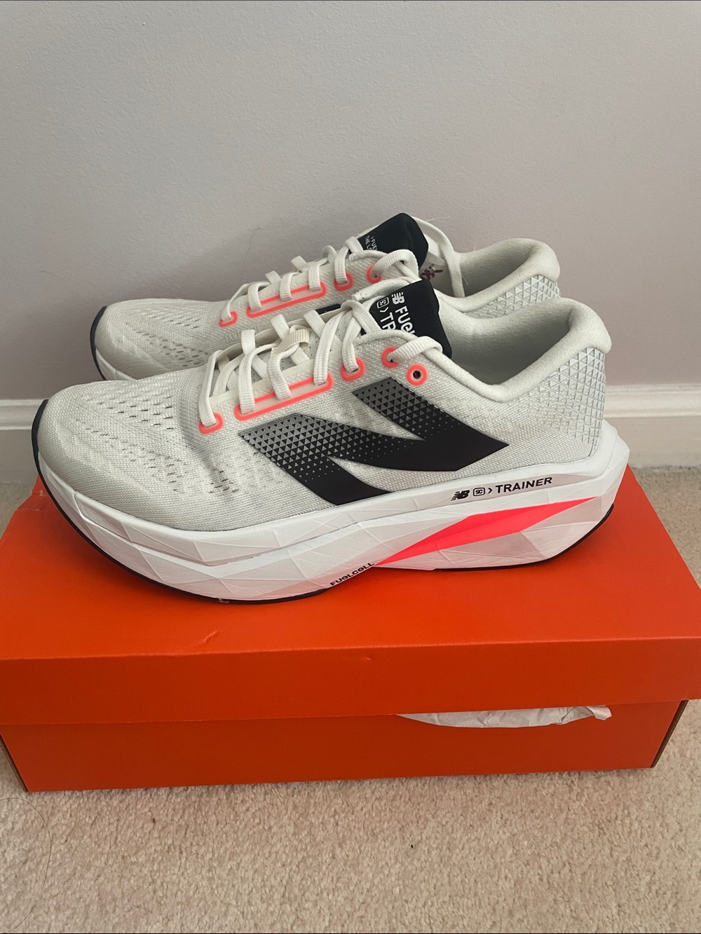 NWT New Balance Fuel Cell Trainer Super comp